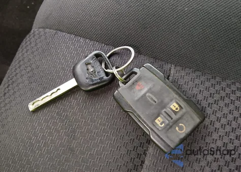 2015 Chevrolet Silverado 1500 1Lt from USA, damaged, VIN 3GCUKREC9FG240591